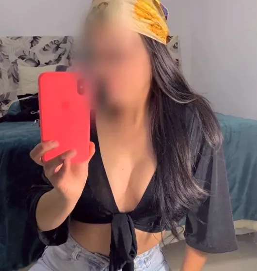 Emily, 31