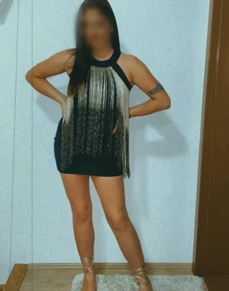 Helena, 32