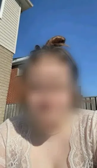 Katharina, 37