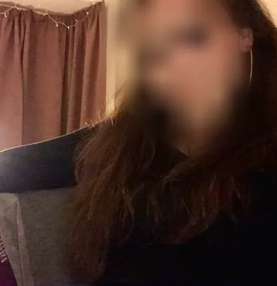 Leyla, 25