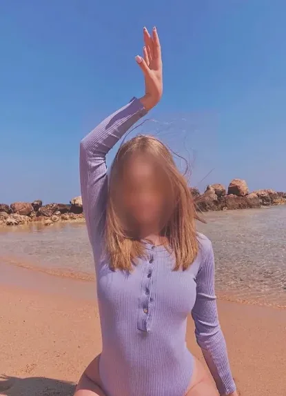 Nadja, 27