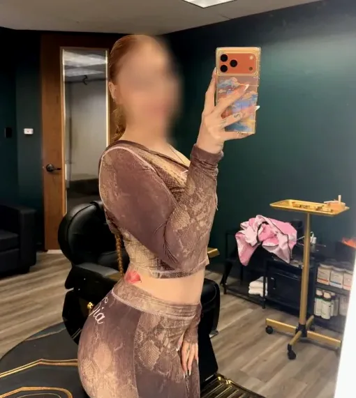 Svenja, 27