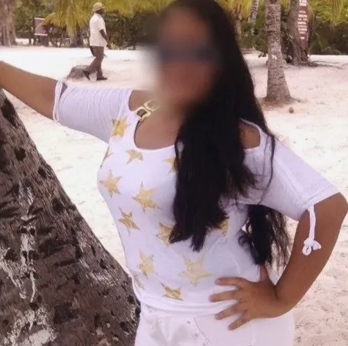 Viktoria, 28