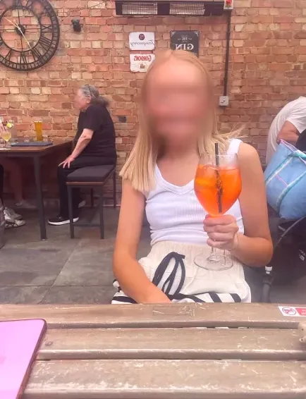 Yasmin, 26